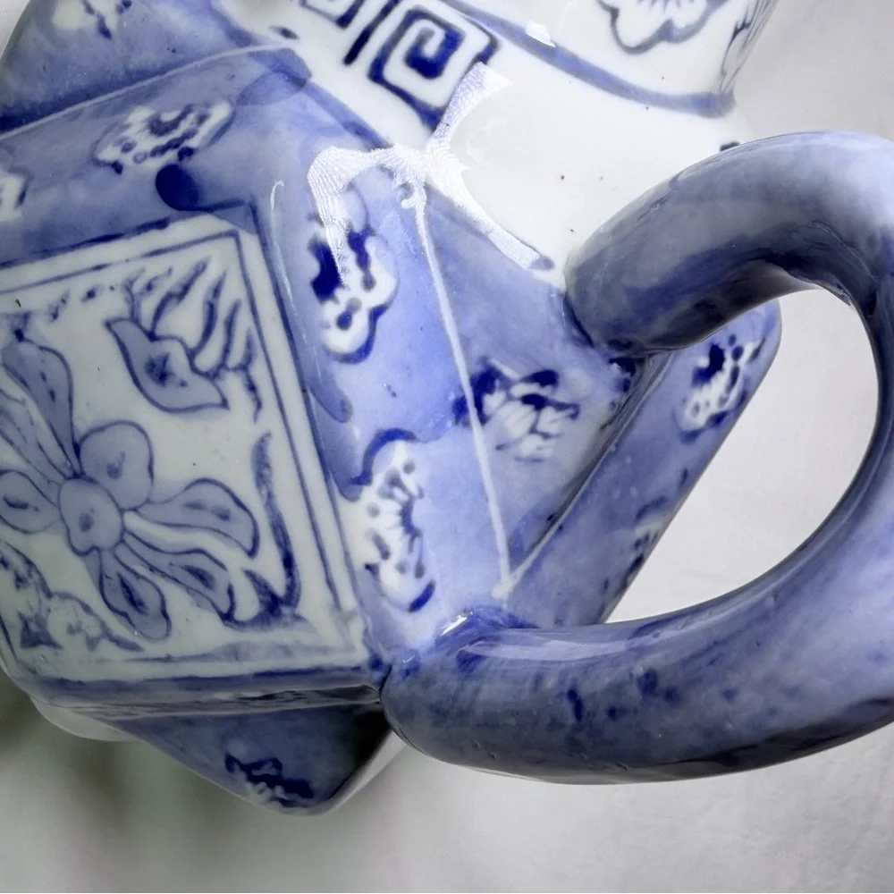 Vintage Porcelain Blue White Hexagon Chinese Teapot Chinoiserie Retro Home Decor